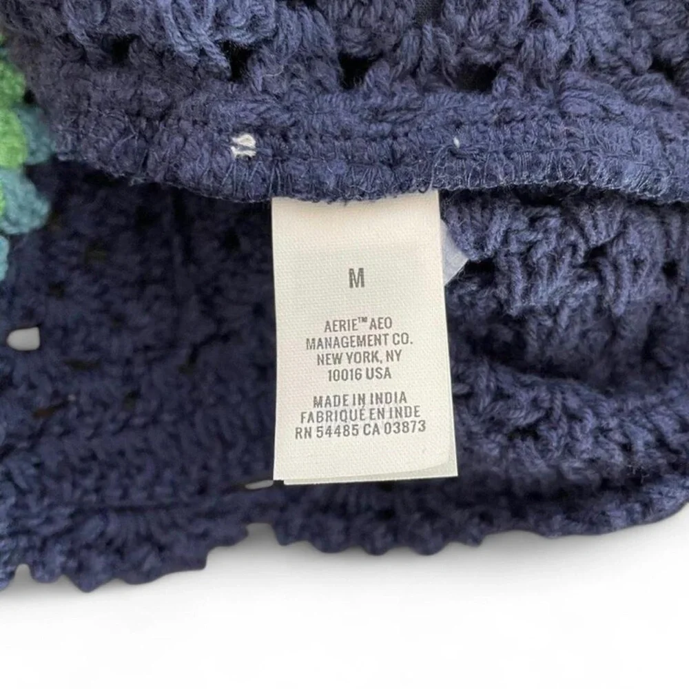 AERIE Crochet Puff Sleeve Crop Top Size M Navy Blue Floral Cottagecore Girly - Picture 4 of 4